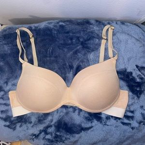 Adjustable strap nude bra